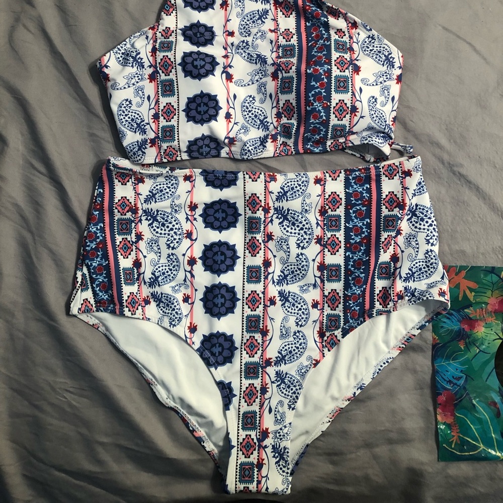 CUPSHE high waist bikini